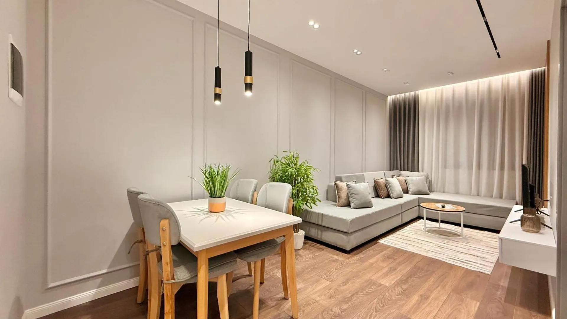 Comfort Inn Hotel Kukës 3*,  アルバニア
